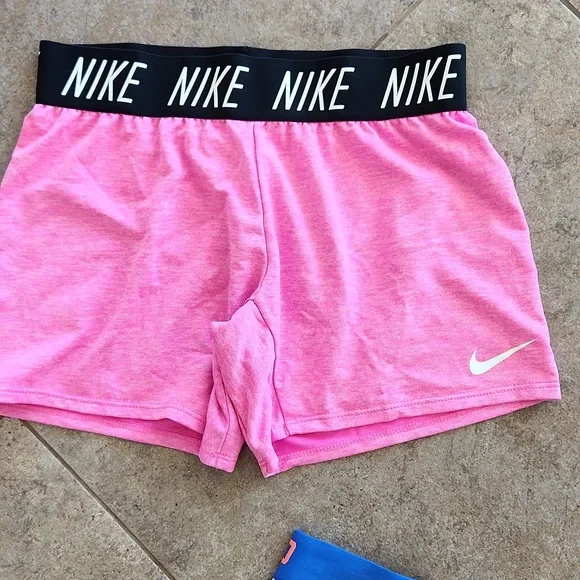 SOLD - Picture 3 of 11